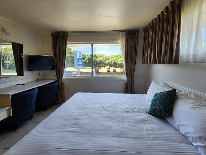 waterfront-new-35-year-lease-high-roi-in-hervey-bay-1p6198m-4