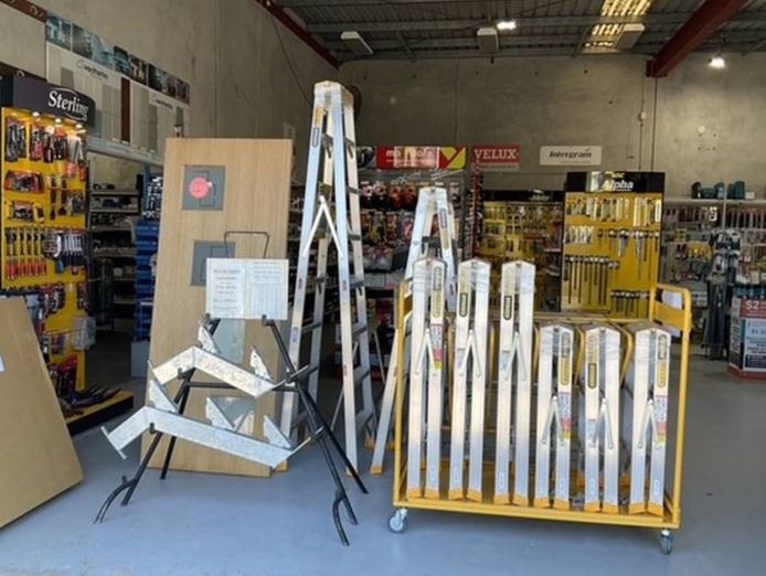 under-offer-high-quality-hardware-building-and-industrial-supplies-1p6315-4