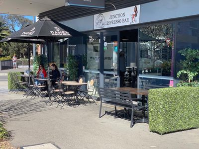 busy-cafe-prime-location-new-lease-fitout-fully-staffed-high-profit-7