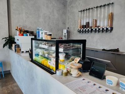 thriving-health-caf-amp-juice-bar-for-sale-pascoe-vale-vic-0