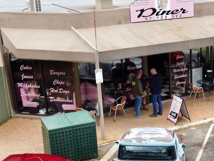american-diner-for-sale-country-victoria-120-000-sav-1