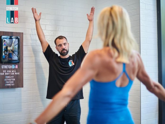own-a-stretchlab-in-the-act-move-better-live-better-7