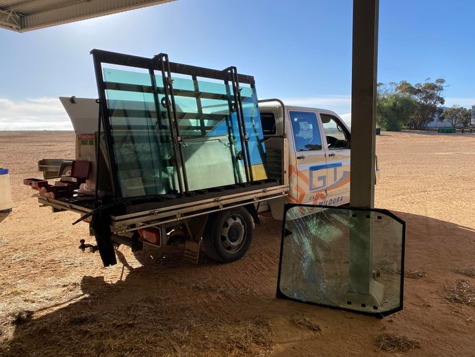 windscreen-replacements-repairs-6