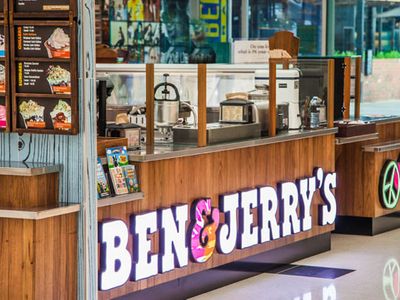 ben-jerrys-ice-cream-bar-franchise-3