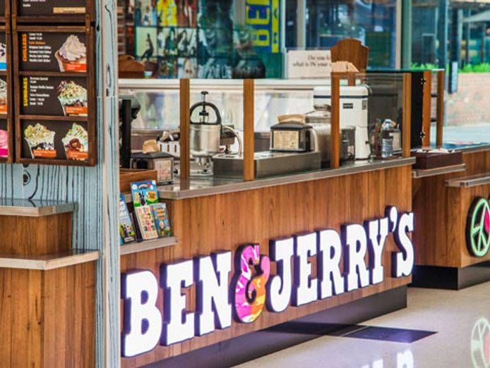 ben-jerrys-ice-cream-bar-franchise-3