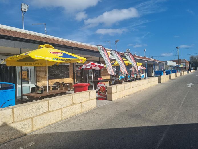 coastal-lifestyle-business-optional-2x1-unit-lancelin-wa-0