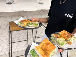 Top 5 branded cafe - Ready to sell