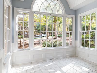 thriving-regional-nsw-glass-business-1