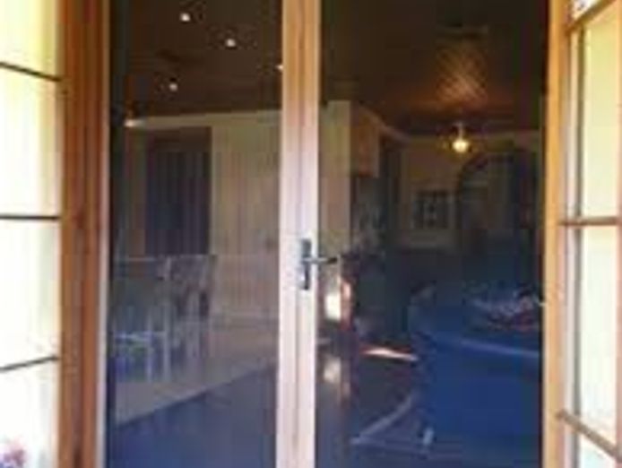 freehold-manufacturing-amp-installation-newcastle-area-3