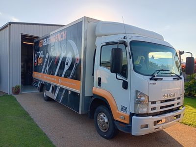 talk-tools-with-your-mates-during-a-short-week-with-this-mobile-tool-business-3