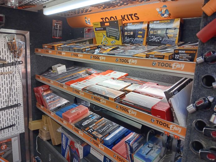 talk-tools-with-your-mates-during-a-short-week-with-this-mobile-tool-business-4