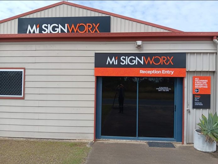 fun-pretty-and-profitable-signwriting-business-for-sale-0