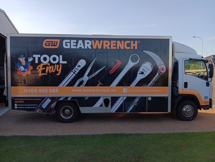 talk-tools-with-your-mates-during-a-short-week-with-this-mobile-tool-business-0
