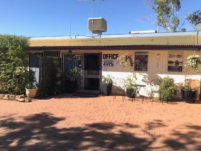 centrally-located-caravan-park-in-the-hub-of-longreach-freehold-or-leasehold-1