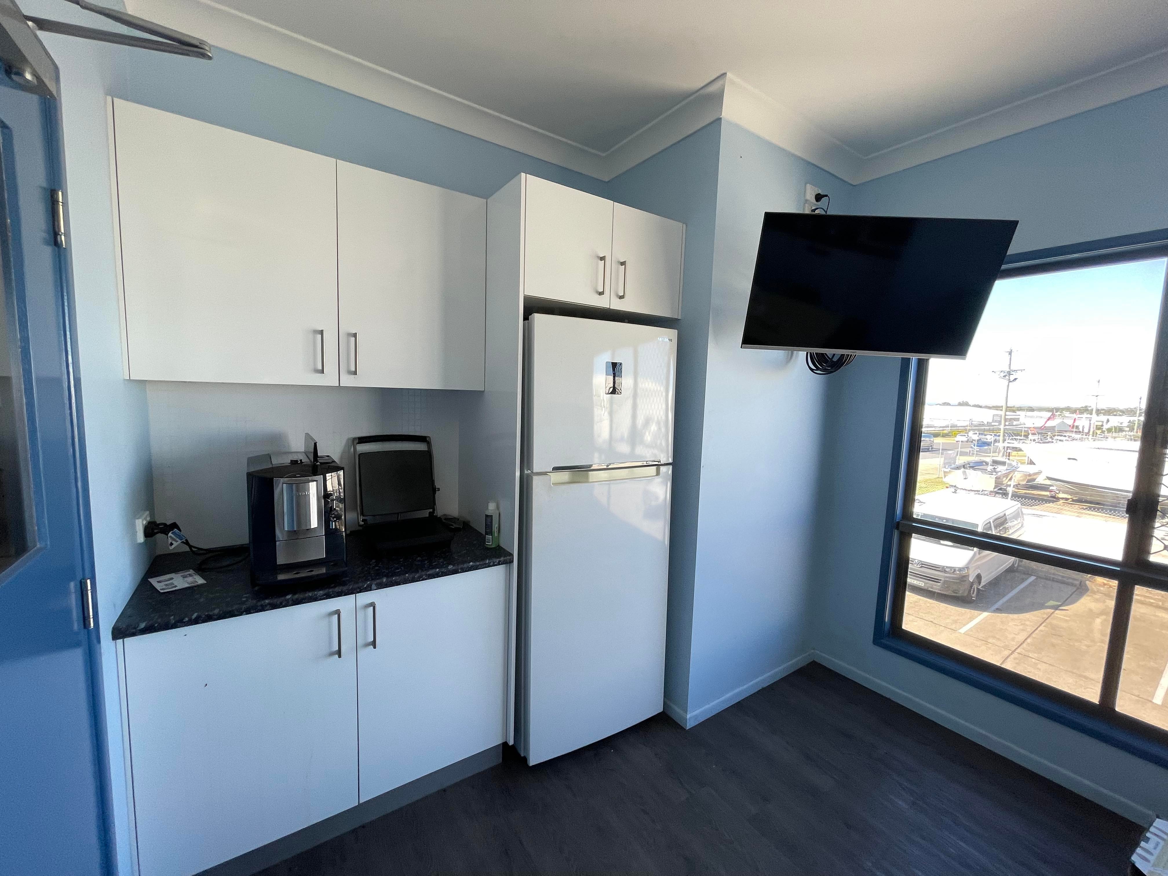 Long running auto electric business with new 5 year council contract