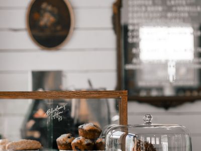 cafe-bar-business-for-sale-in-fitzroy-ref-2309004-1
