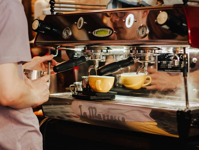 fantastic-cafe-opportunity-with-indoor-and-out-dinning-ref-2405005-1