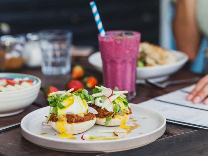 fantastic-cafe-opportunity-with-indoor-and-out-dinning-ref-2405005-3