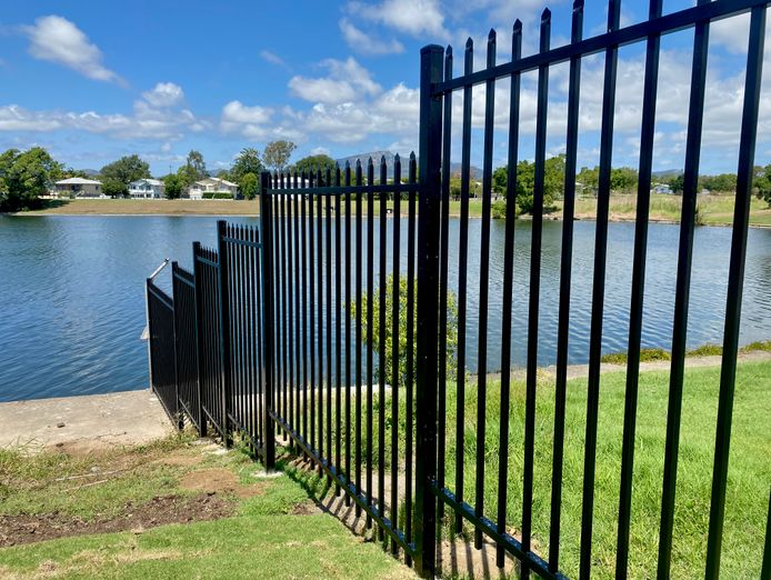 fencing-retail-and-manufacturing-business-nth-qld-4