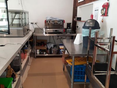 cafe-for-sale-flour-and-eggs-cannonvale-airlie-beach-4802-5