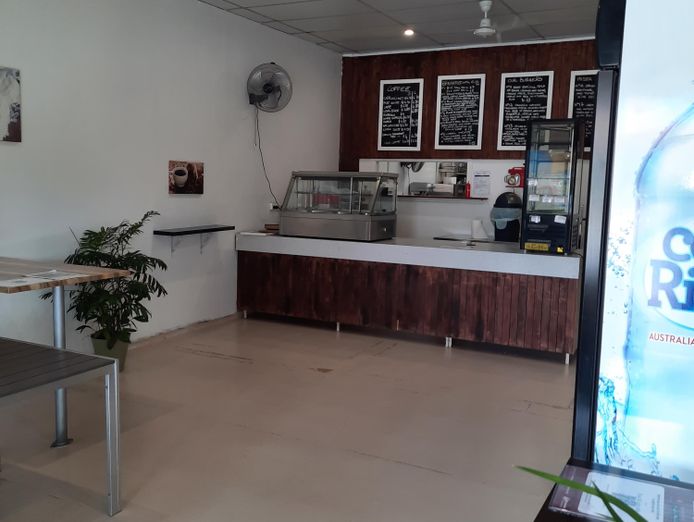 cafe-for-sale-flour-and-eggs-cannonvale-airlie-beach-4802-4