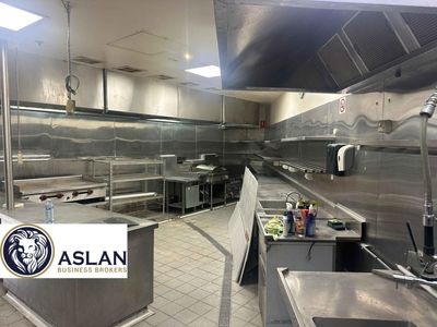 waterfront-restaurant-bar-for-lease-0