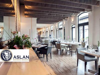 bar-restaurant-for-sale-in-bayside-0