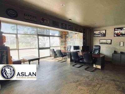 high-exposure-car-yard-for-lease-2