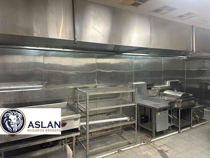 waterfront-restaurant-bar-for-lease-4