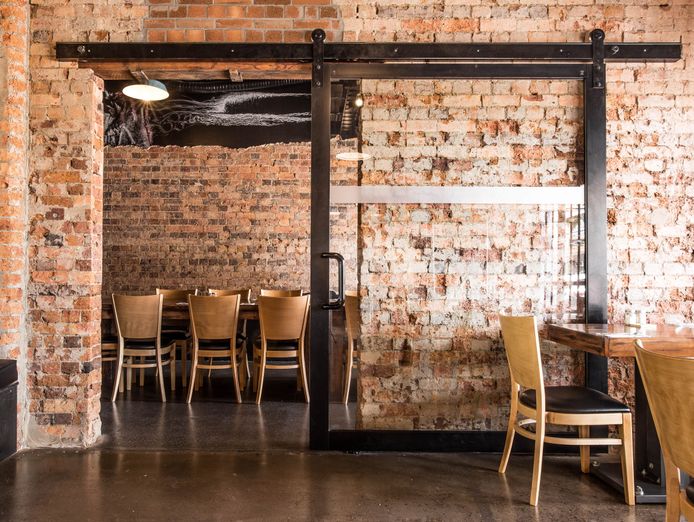 restaurant-bar-fit-out-for-sale-negotiate-your-own-lease-6