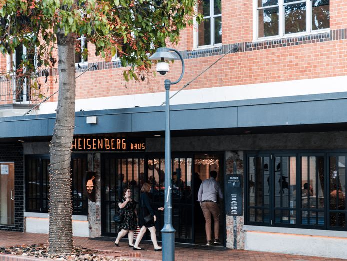 restaurant-bar-fit-out-for-sale-negotiate-your-own-lease-5