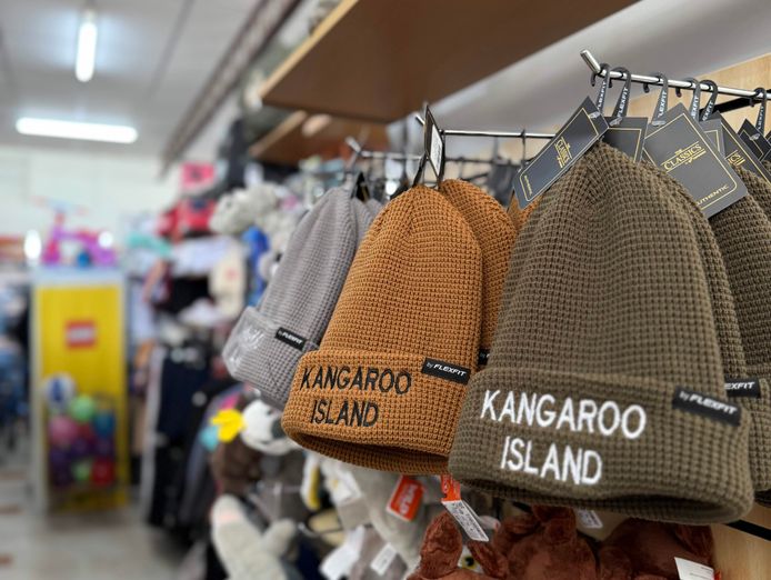 iconic-island-retail-business-island-style-4