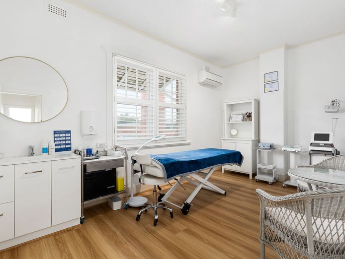 business-for-sale-dermission-skin-clinic-5