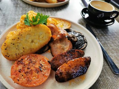 cafe-in-templestowe-prime-location-25yrs-establishment-2