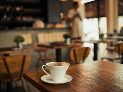 urgent-sale-licensed-cafe-in-richmond-with-4-bed-dwelling-2