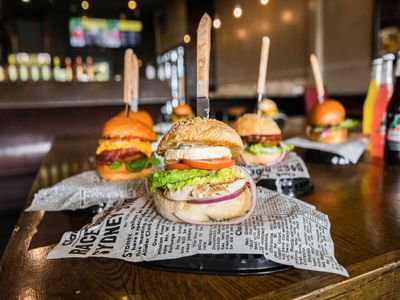 profitable-amp-stylish-burger-shop-in-north-eastern-suburbs-1