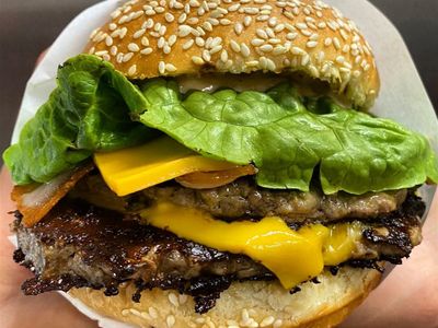 caf-233-in-doncaster-area-14k-taking-p-w-high-foot-traffic-1