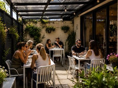 established-cafe-greensborough-area-well-set-up-low-rent-1
