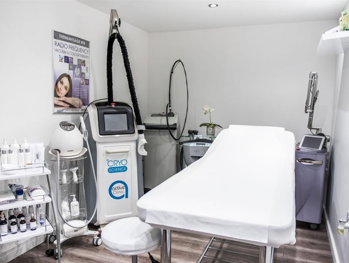 local-skin-amp-body-clinic-williamstown-1