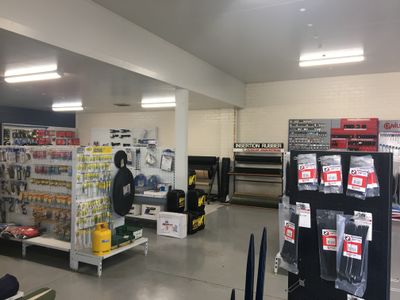 agricultural-industrial-retail-hardware-business-long-estab-great-turnover-1