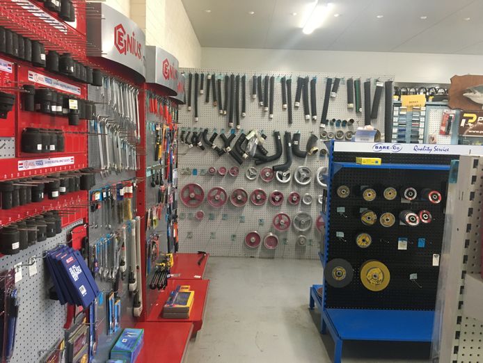 agricultural-industrial-retail-hardware-business-long-estab-great-turnover-3