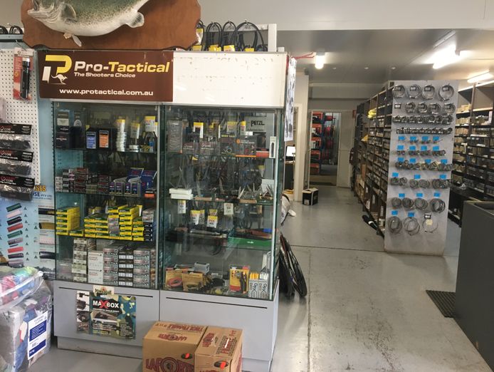 agricultural-industrial-retail-hardware-business-long-estab-great-turnover-4