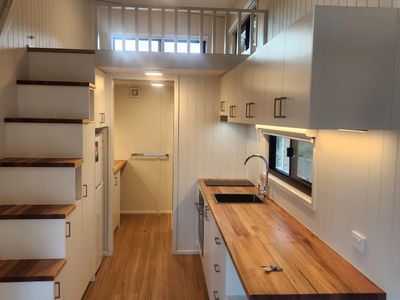 designer-eco-tiny-homes-dealership-for-sale-on-the-sunshine-coast-2