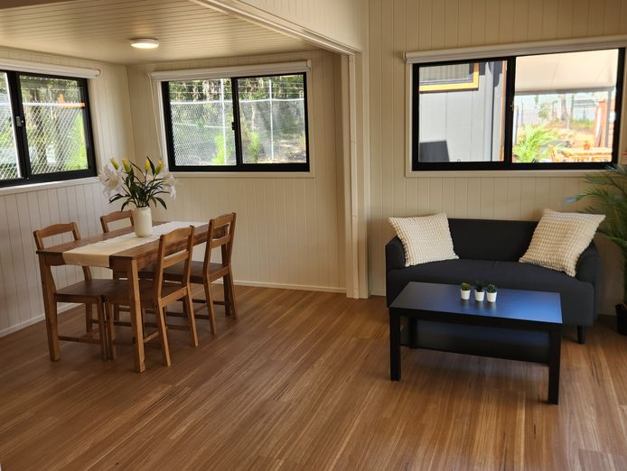 designer-eco-tiny-homes-dealership-for-sale-on-the-sunshine-coast-7