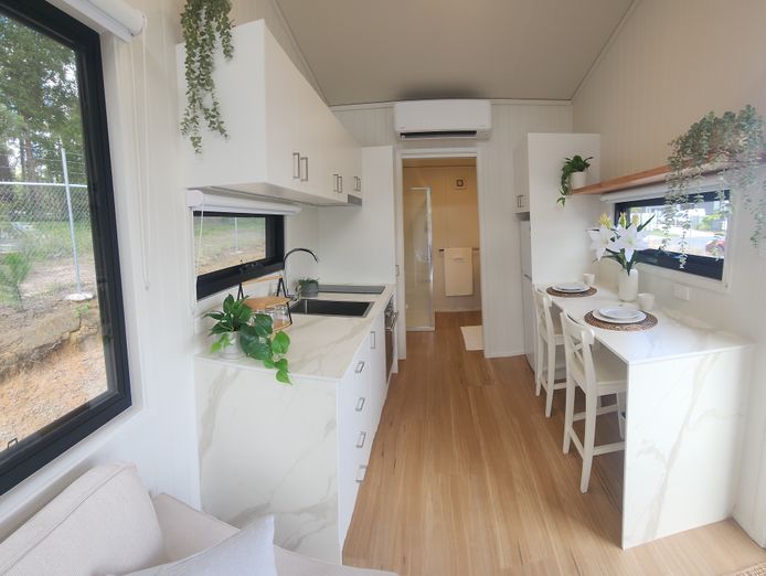 designer-eco-tiny-homes-dealership-for-sale-on-the-sunshine-coast-3