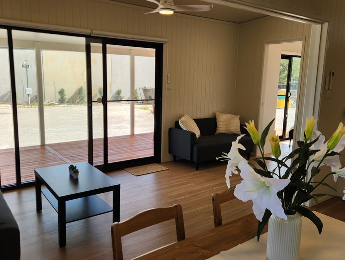 designer-eco-tiny-homes-dealership-for-sale-on-the-sunshine-coast-6