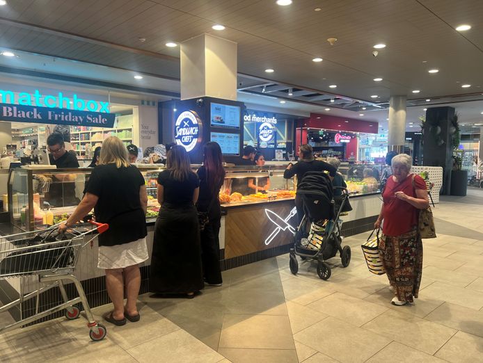 greensborough-plaza-existing-store-act-now-it-wont-last-long-at-this-price-0