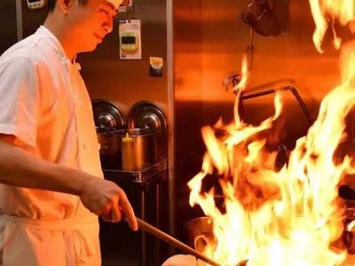 locally-renowed-busy-chinesse-restaurant-only-minutes-from-the-beach-for-sale-0