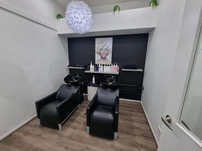hair-beauty-salon-amp-barber-shop-2