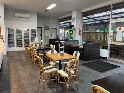 cafe-takeaway-3